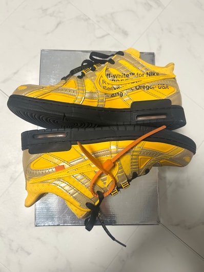 Off-White × Nike Air Rubber Dunk "University Gold"