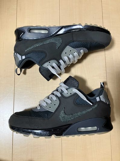 UNDEFEATED × Nike Air Max 90 "Black/Rush Pink"