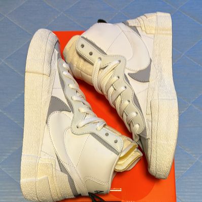 sacai × NIKE BLAZER MID "WHITE/WOLF GREY"