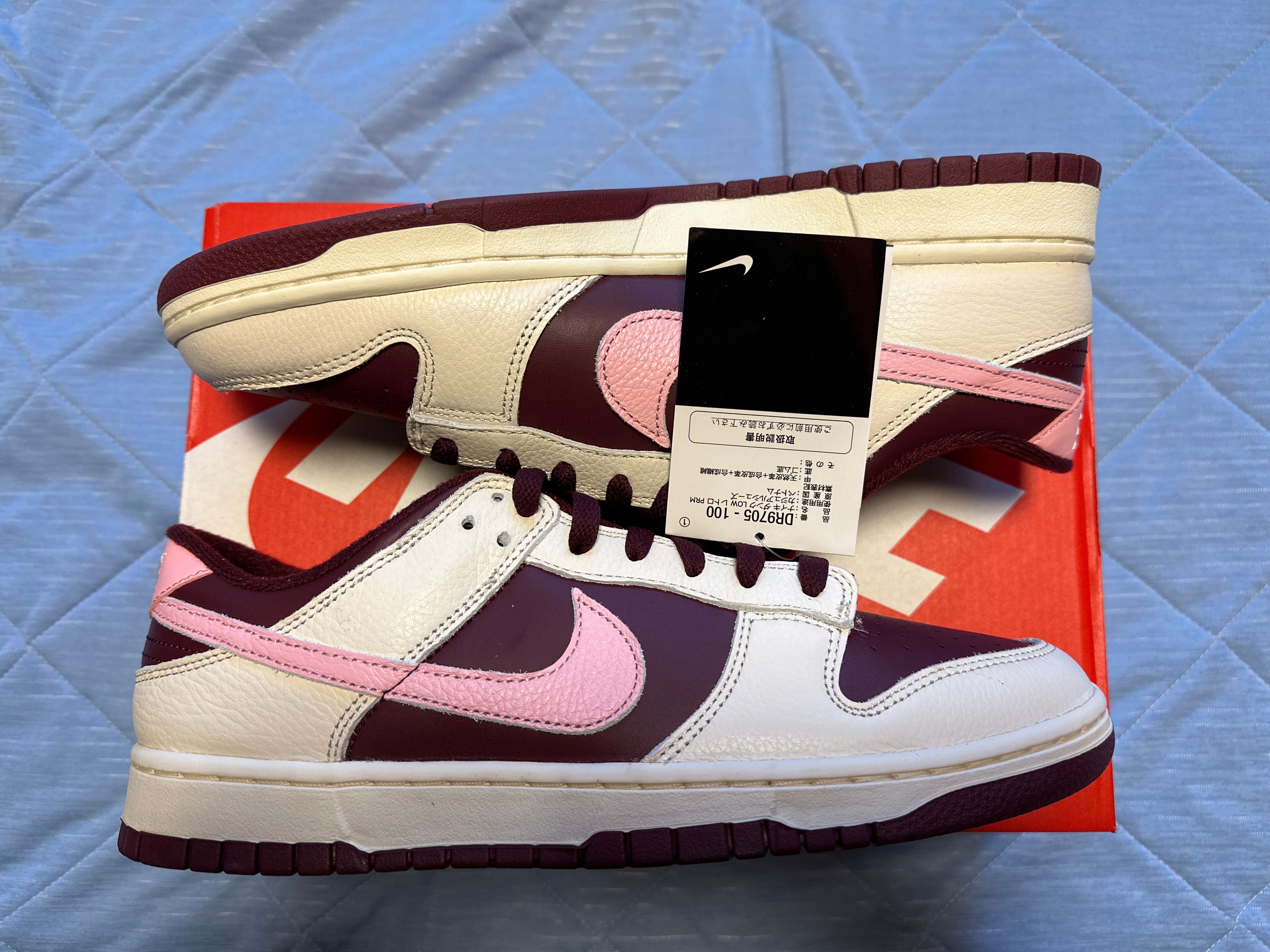 Nike Dunk Low "Valentine’s Day" (2023)