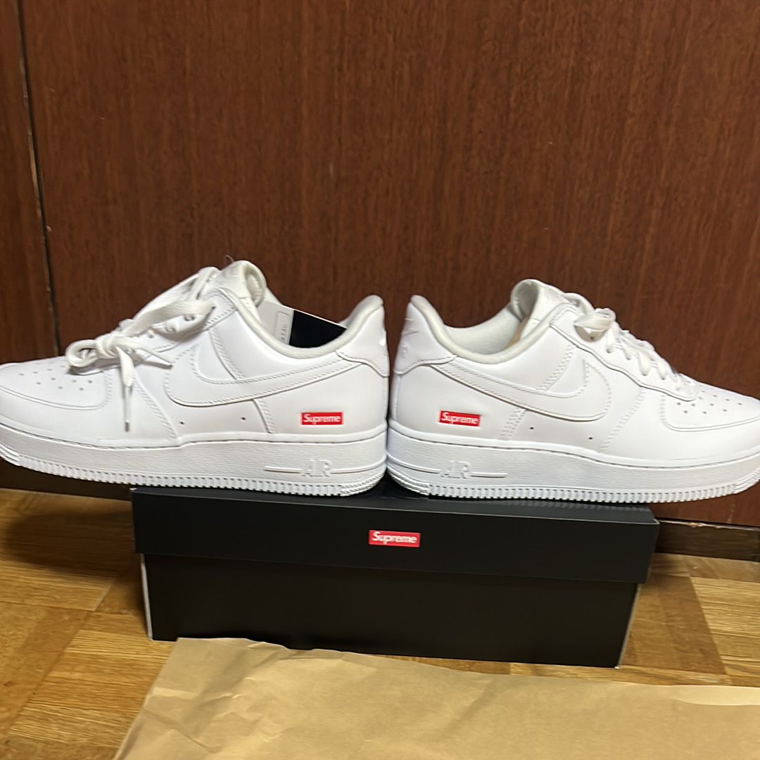Supreme × Nike Air Force 1 Low "White"