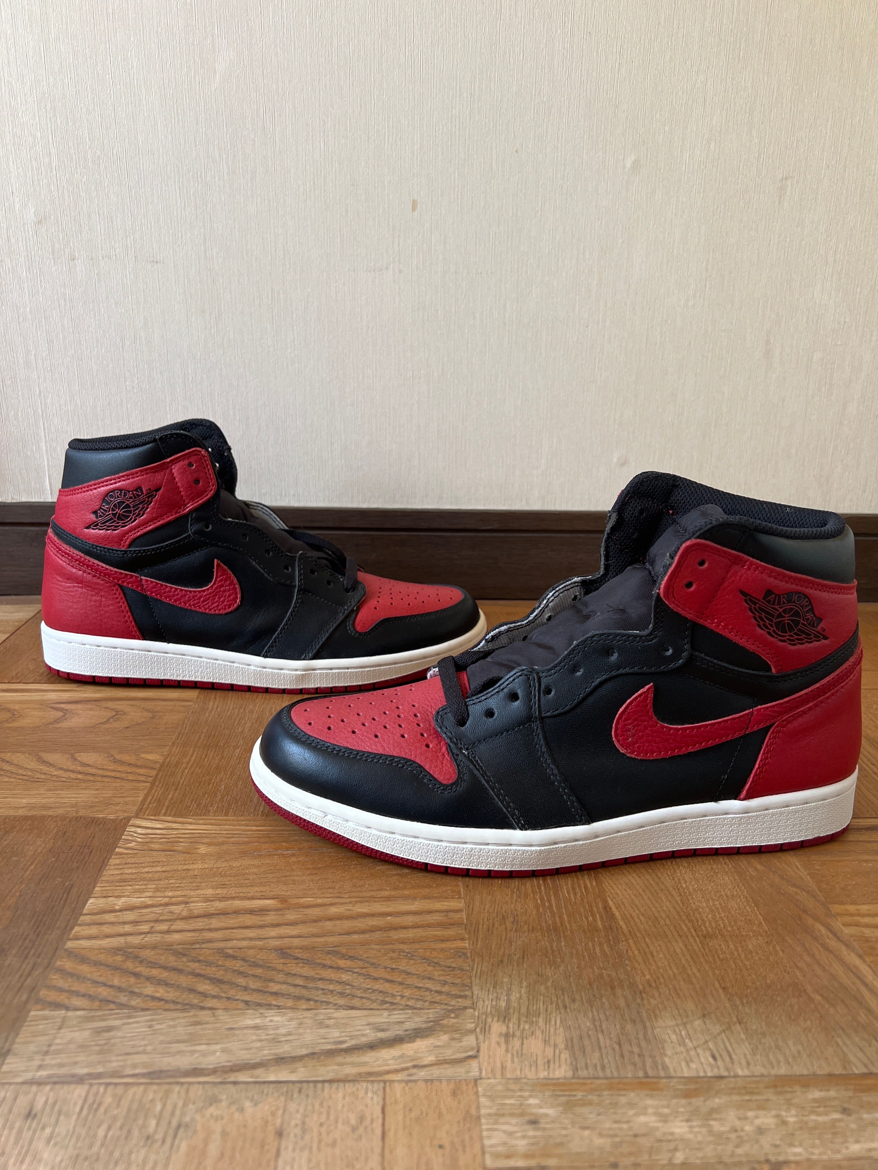 Nike Air Jordan 1 Retro High OG "Bred/Banned" (2016)