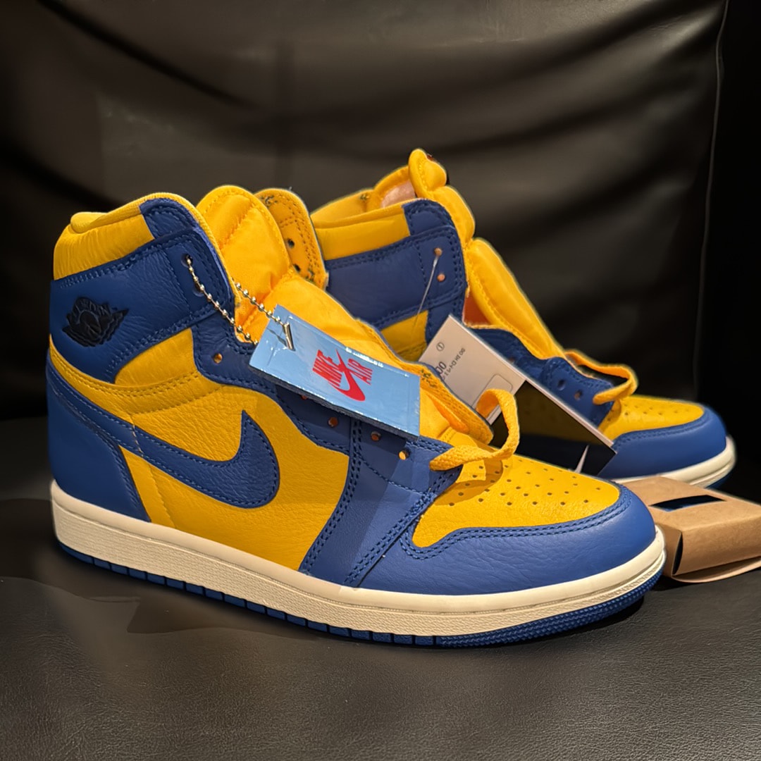 Nike Women's Air Jordan 1 High OG "Game Royal and Varsity Maize"