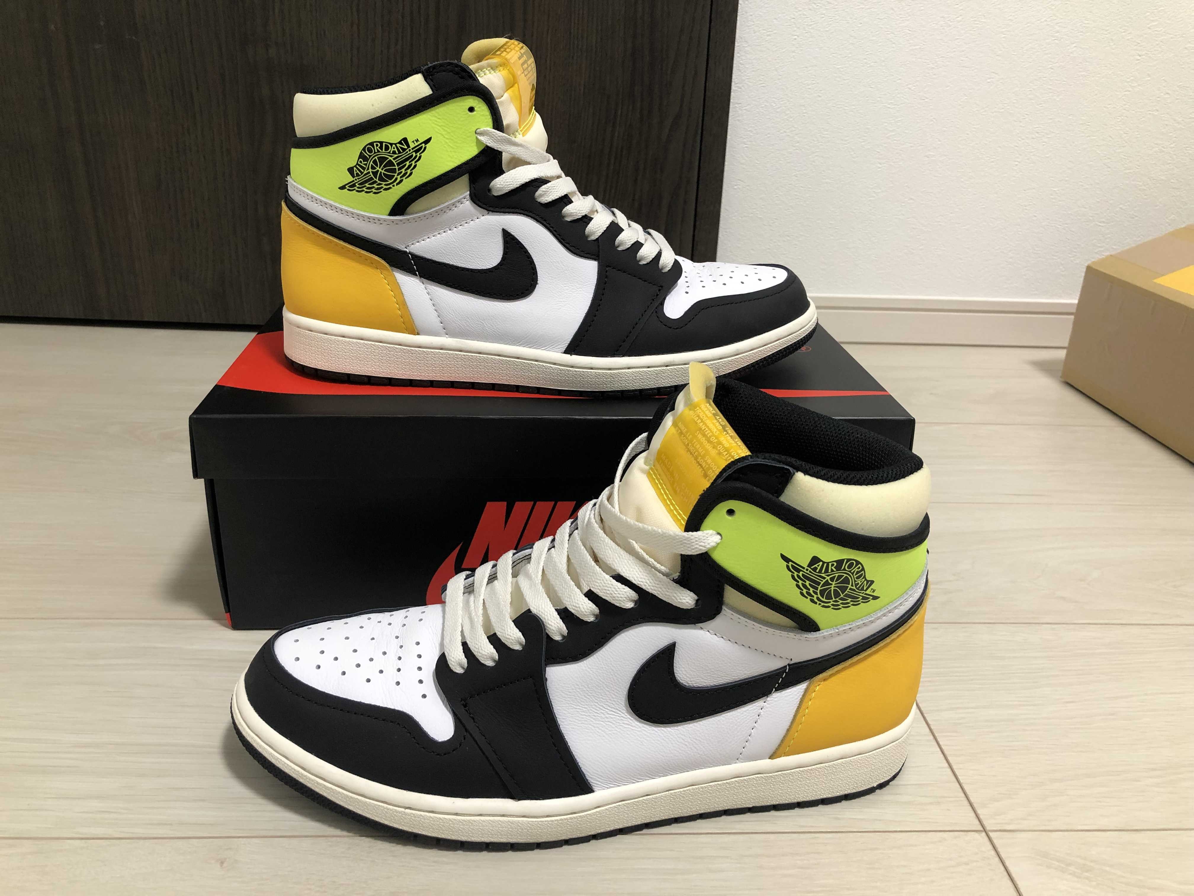Nike Air Jordan 1 High OG "Volt Gold"