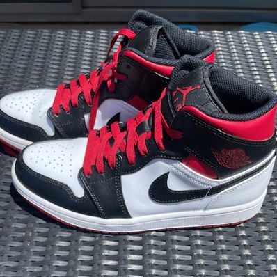 Nike Air Jordan 1 Mid "Gym Red"