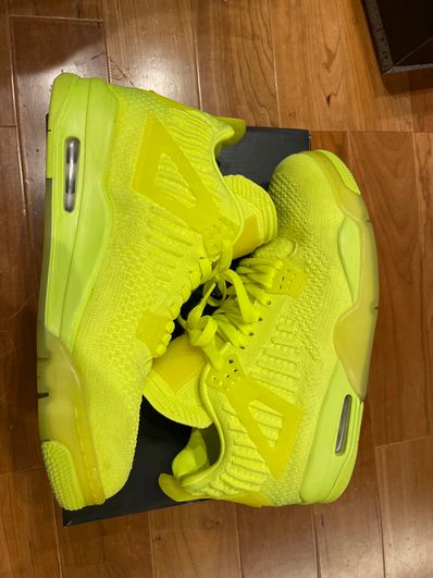 NIKE AIR JORDAN 4 RETRO FLYKNIT VOLT