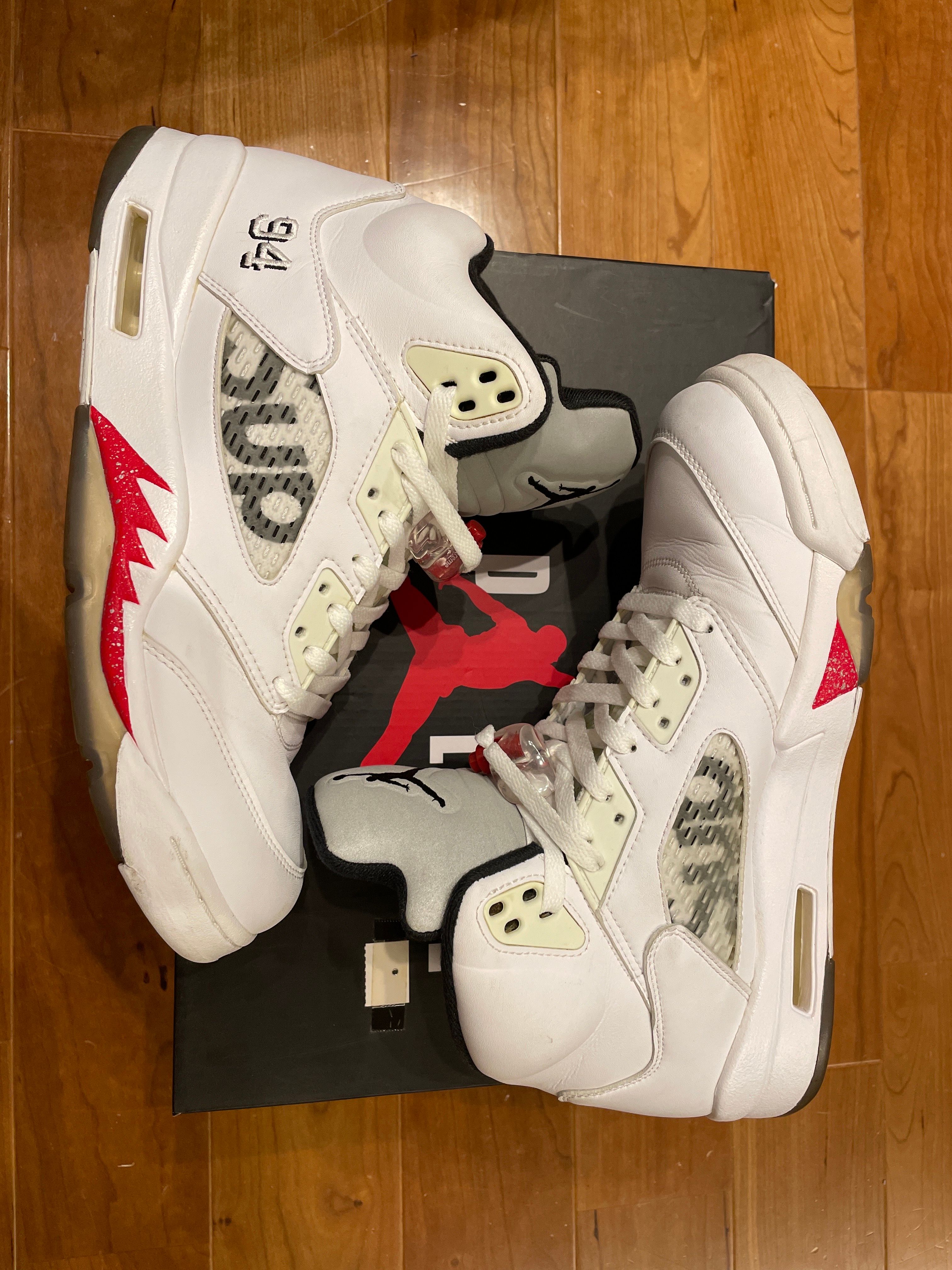 Supreme × Nike Air Jordan 5 Retro "White"