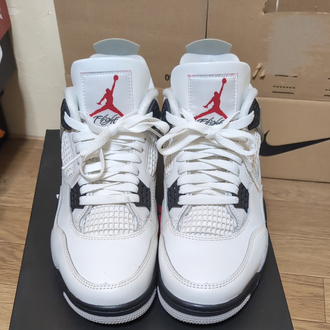 Nike Air Jordan 4 Retro "White/Cement" (2025)