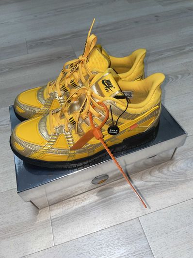 Off-White × Nike Air Rubber Dunk "University Gold"