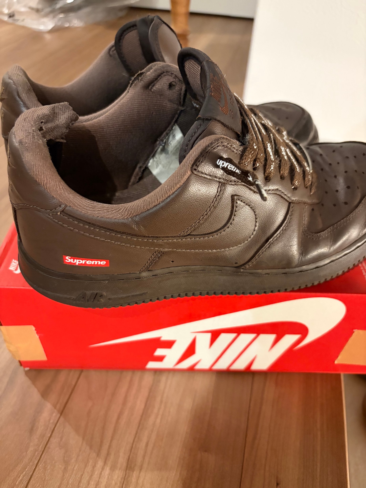 Supreme × Nike Air Force 1 Low "Baroque Brown"