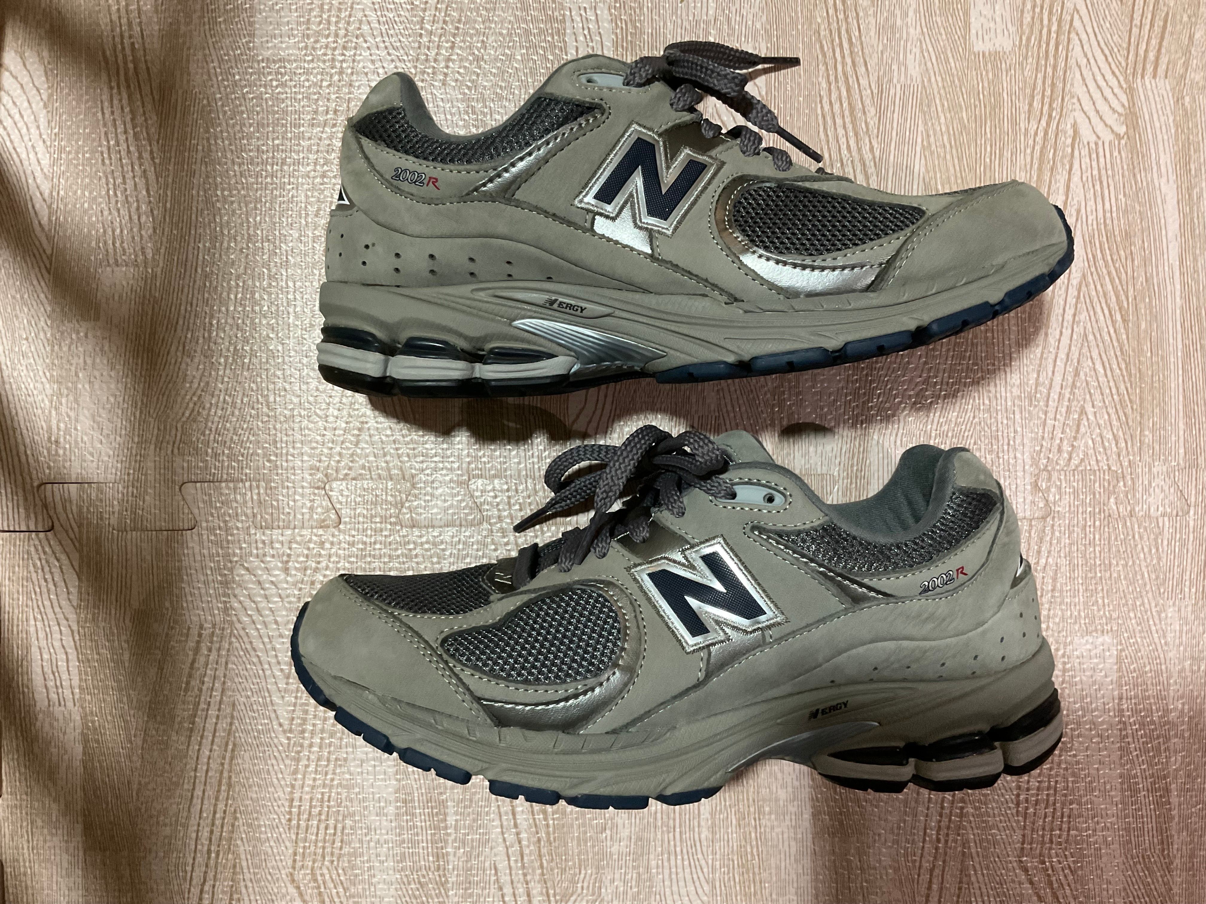 New Balance 2002R "Gray"