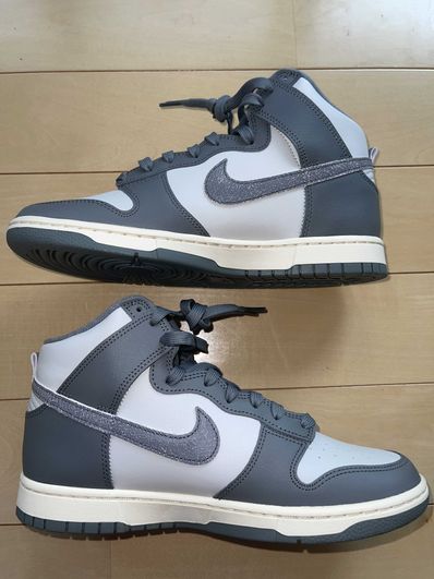 Nike Dunk High Retro SE Vintage "Light Bone and Tumbled Grey"