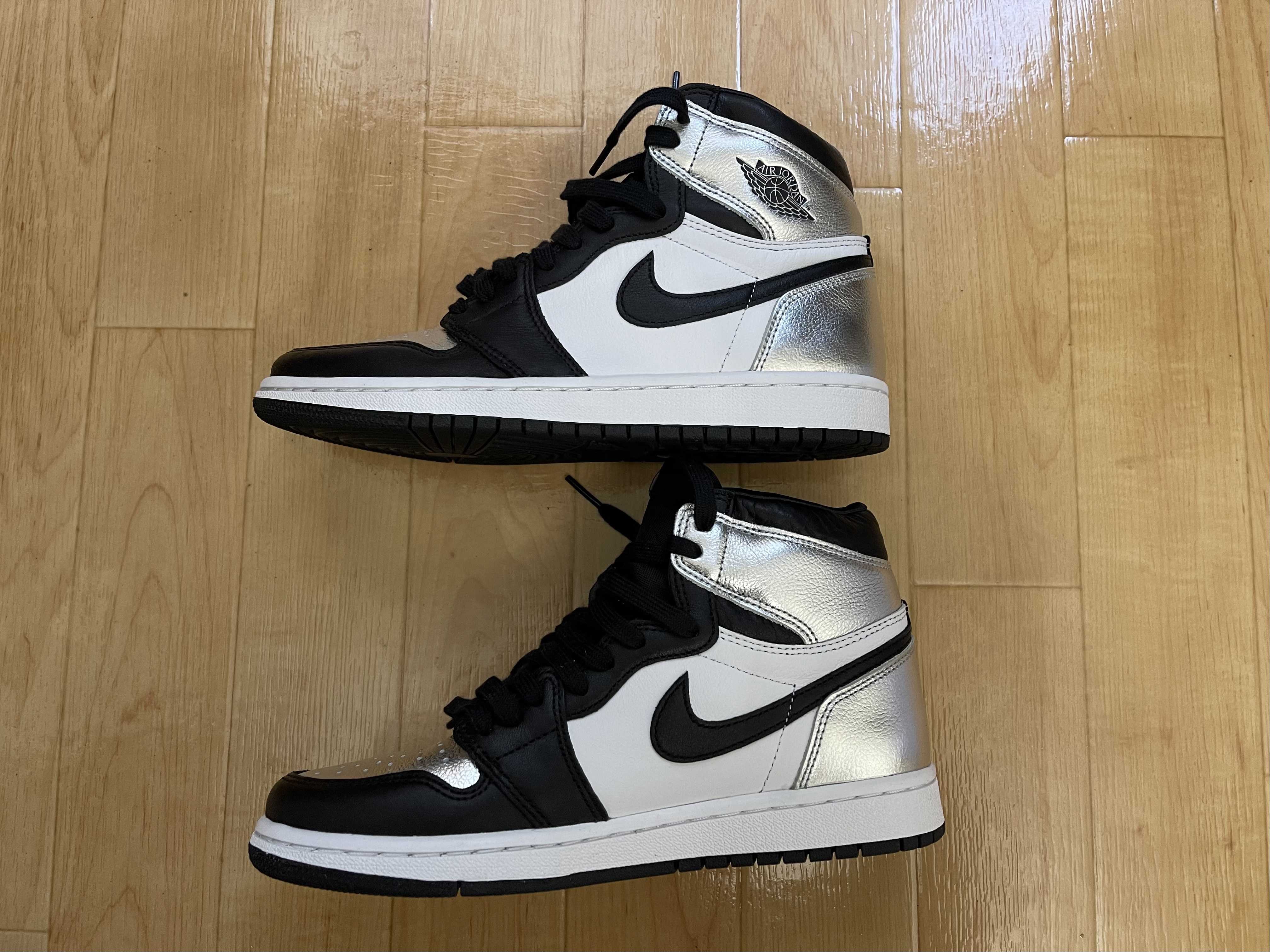 Nike Women's Air Jordan 1 Retro High OG "Silver Toe"