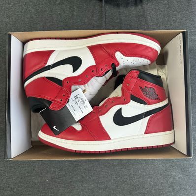 Nike Air Jordan 1 Retro High "Chicago" (2015)