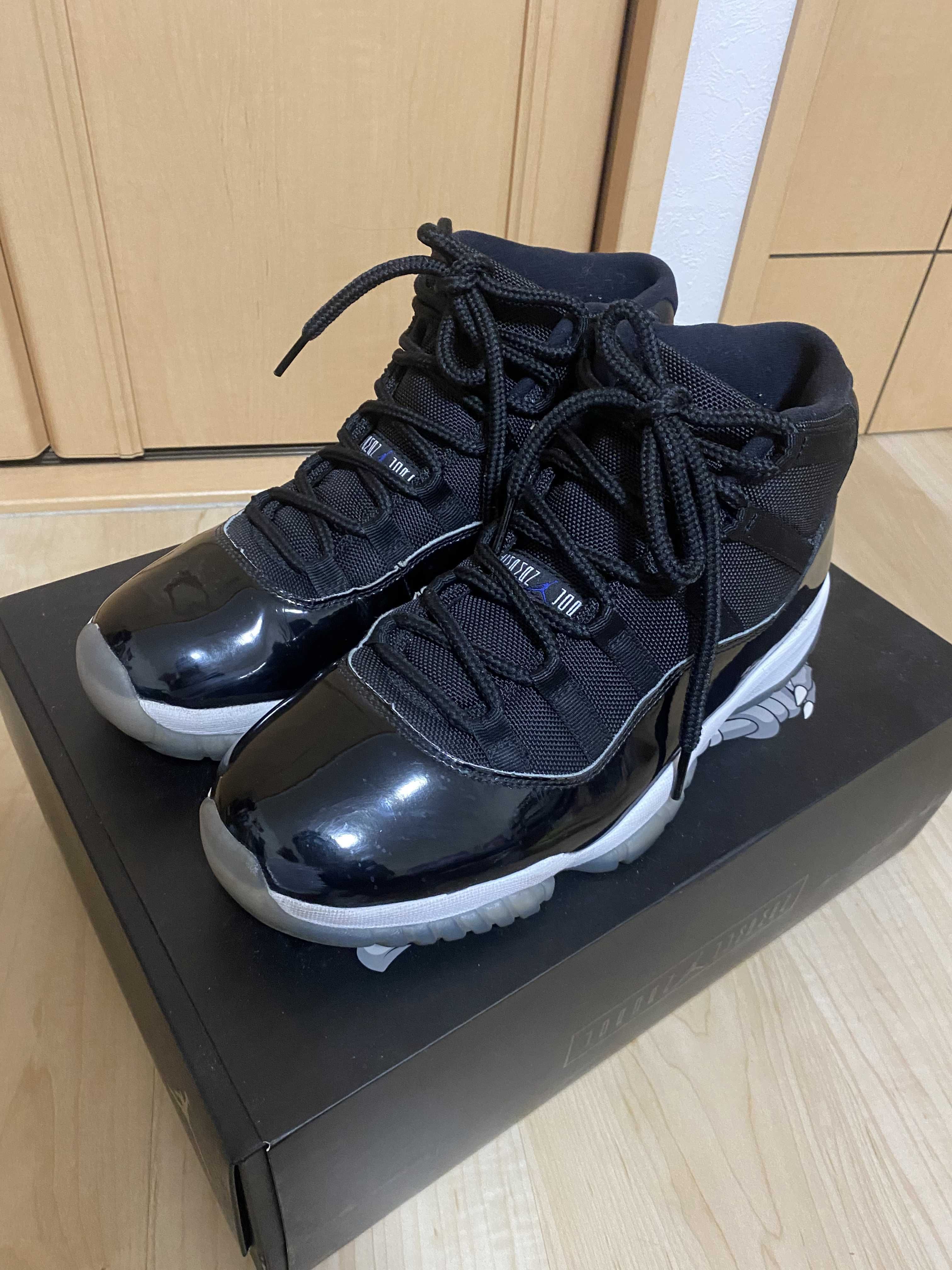 Nike Air Jordan 11 Retro "Space Jam" (2016)