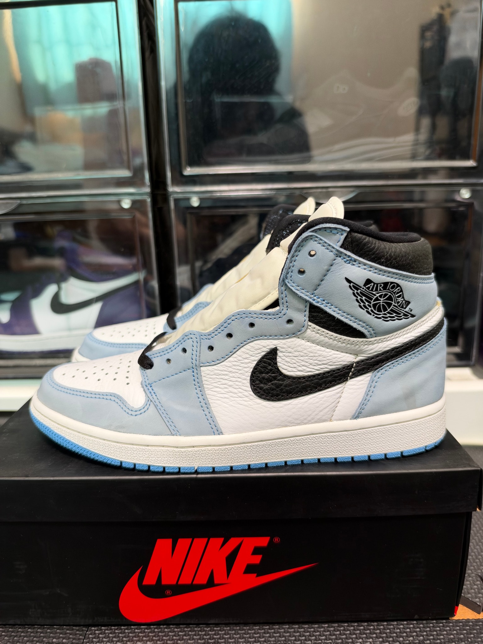 Nike Air Jordan 1 High OG "University Blue"