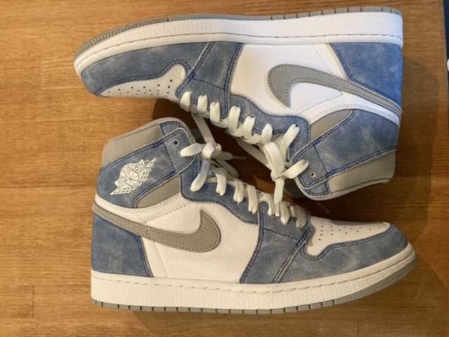 Nike Air Jordan 1 High OG "Hyper Royal"