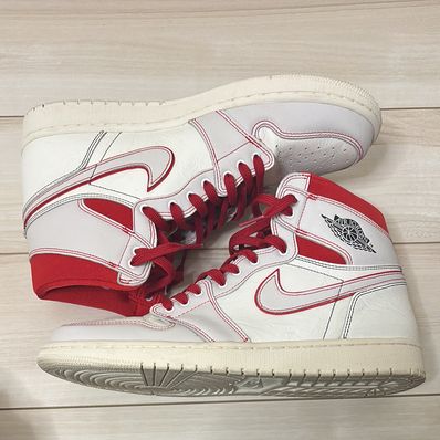 Nike Air Jordan 1 Retro High OG "Sail/University Red"