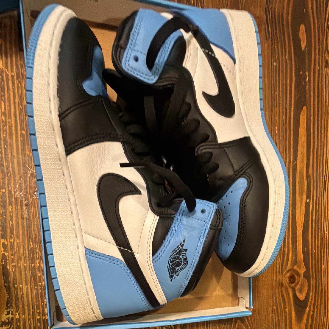 未使用品 NIKE エアジョーダン1 ユニバーシティブルー 27.5cm ナイキ 