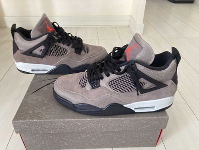 Nike Air Jordan 4 "Taupe Haze"