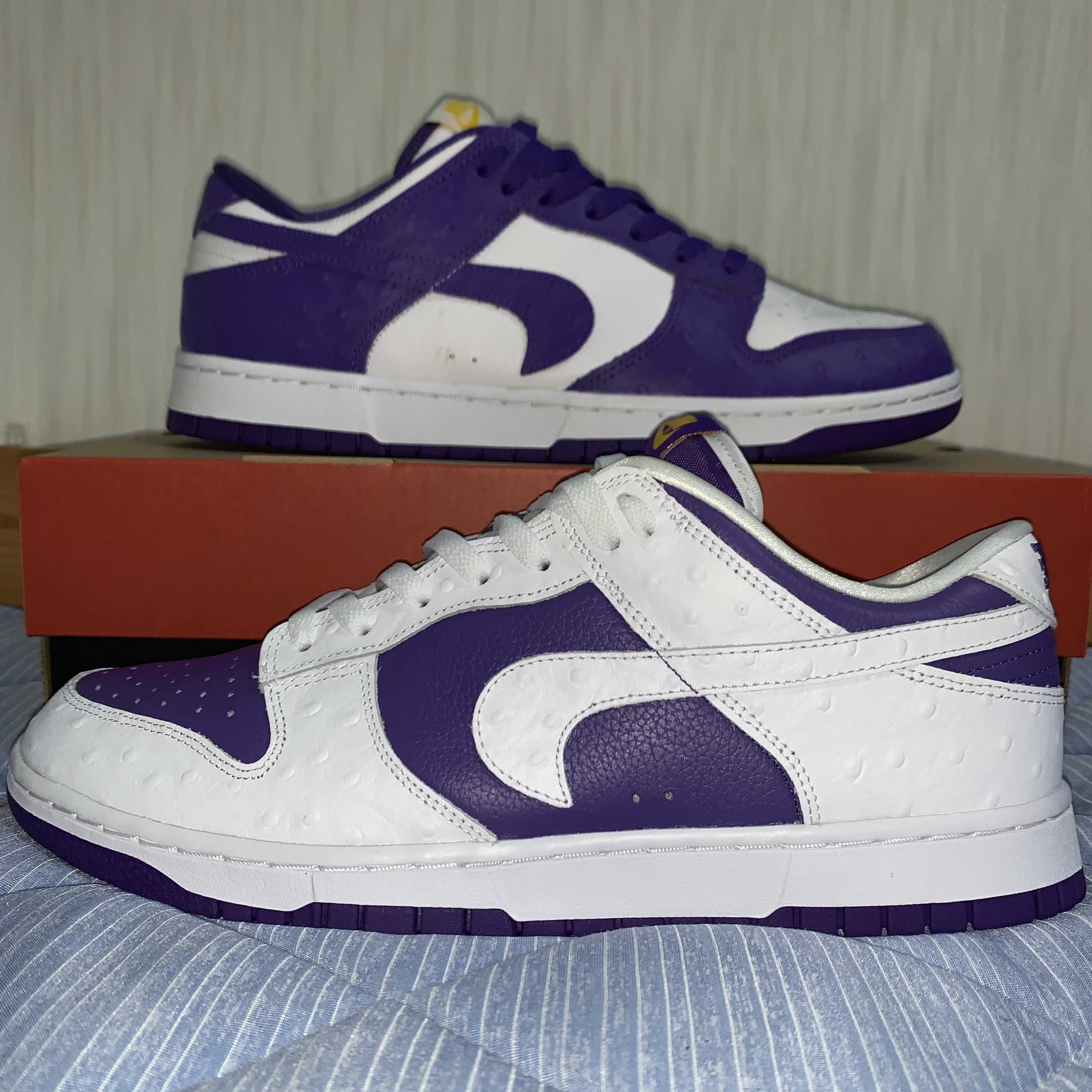 Nike Women's Dunk Low "Made You Look"