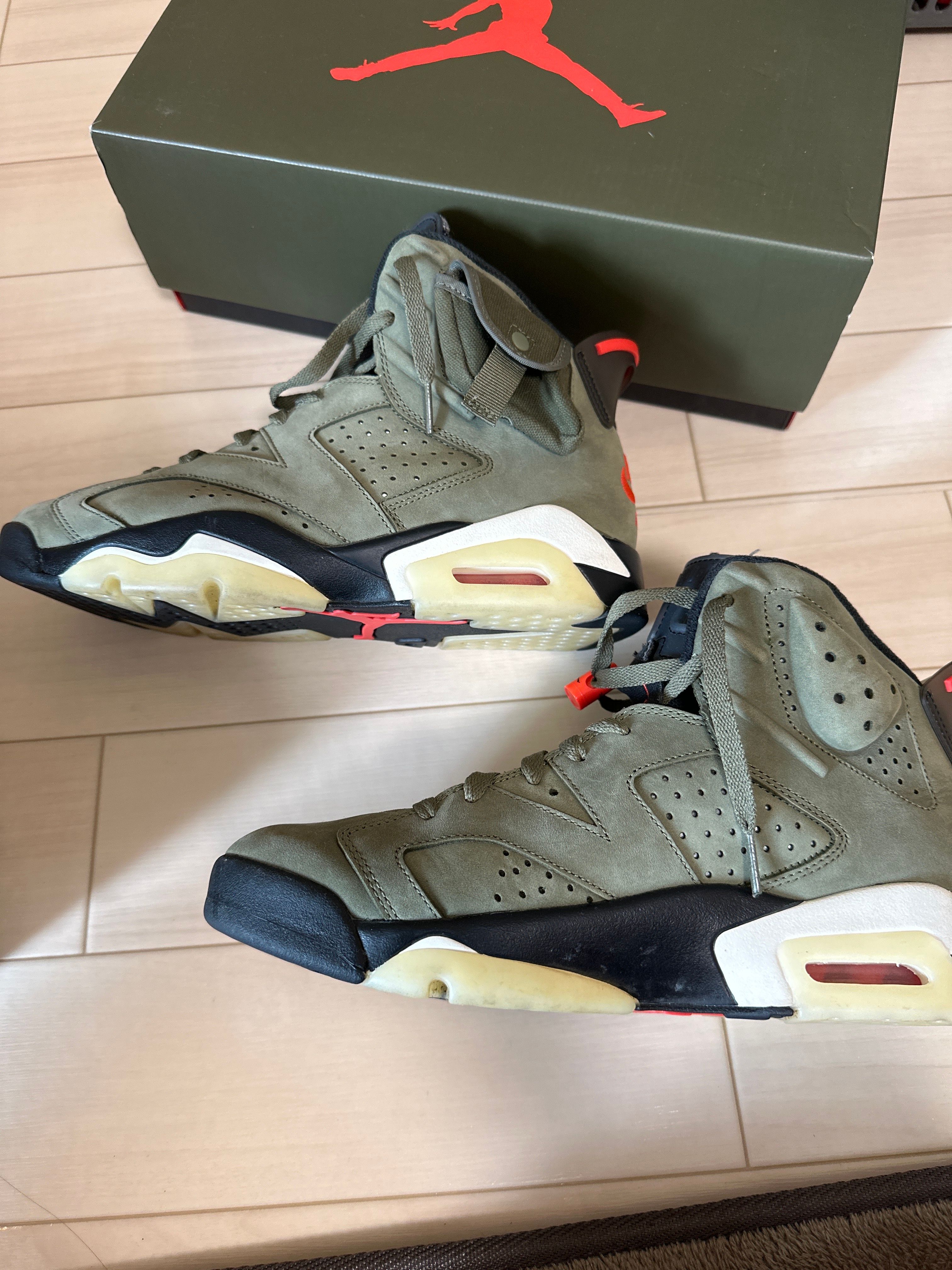 Travis Scott × Nike Air Jordan 6 Retro "Medium Olive"