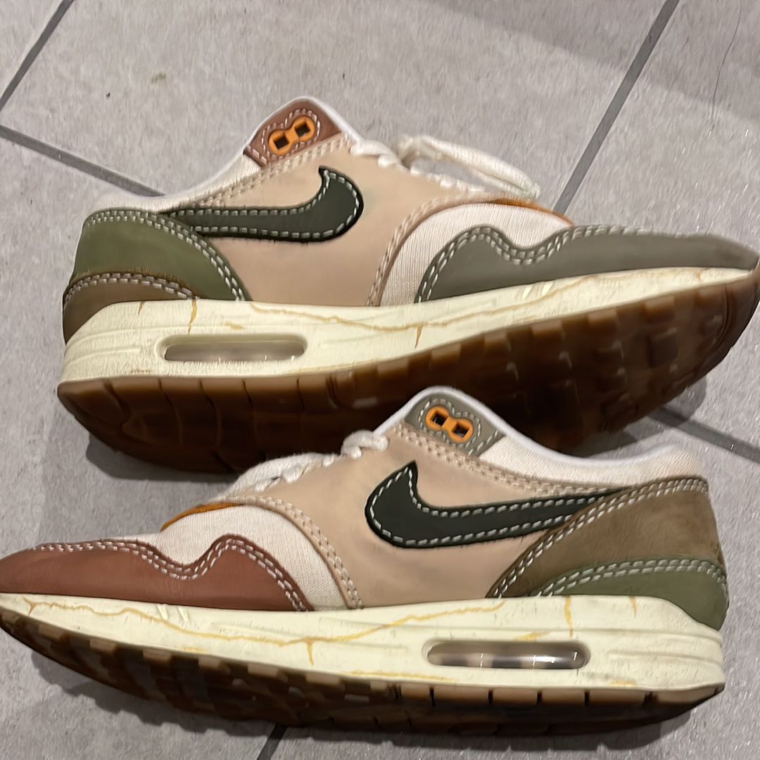 Nike Women's Air Max 1 "Premium"