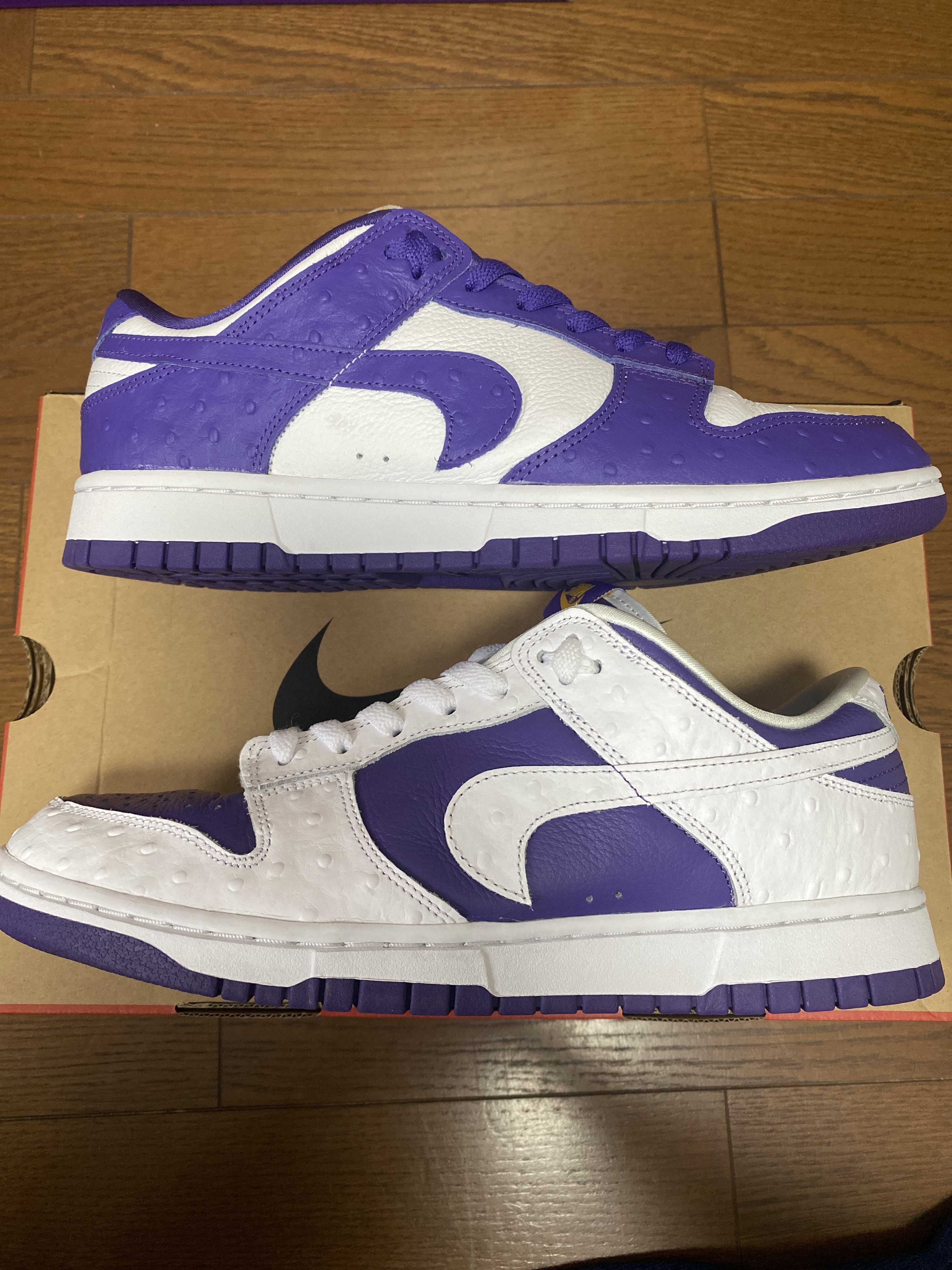 Nike Women's Dunk Low "Made You Look"