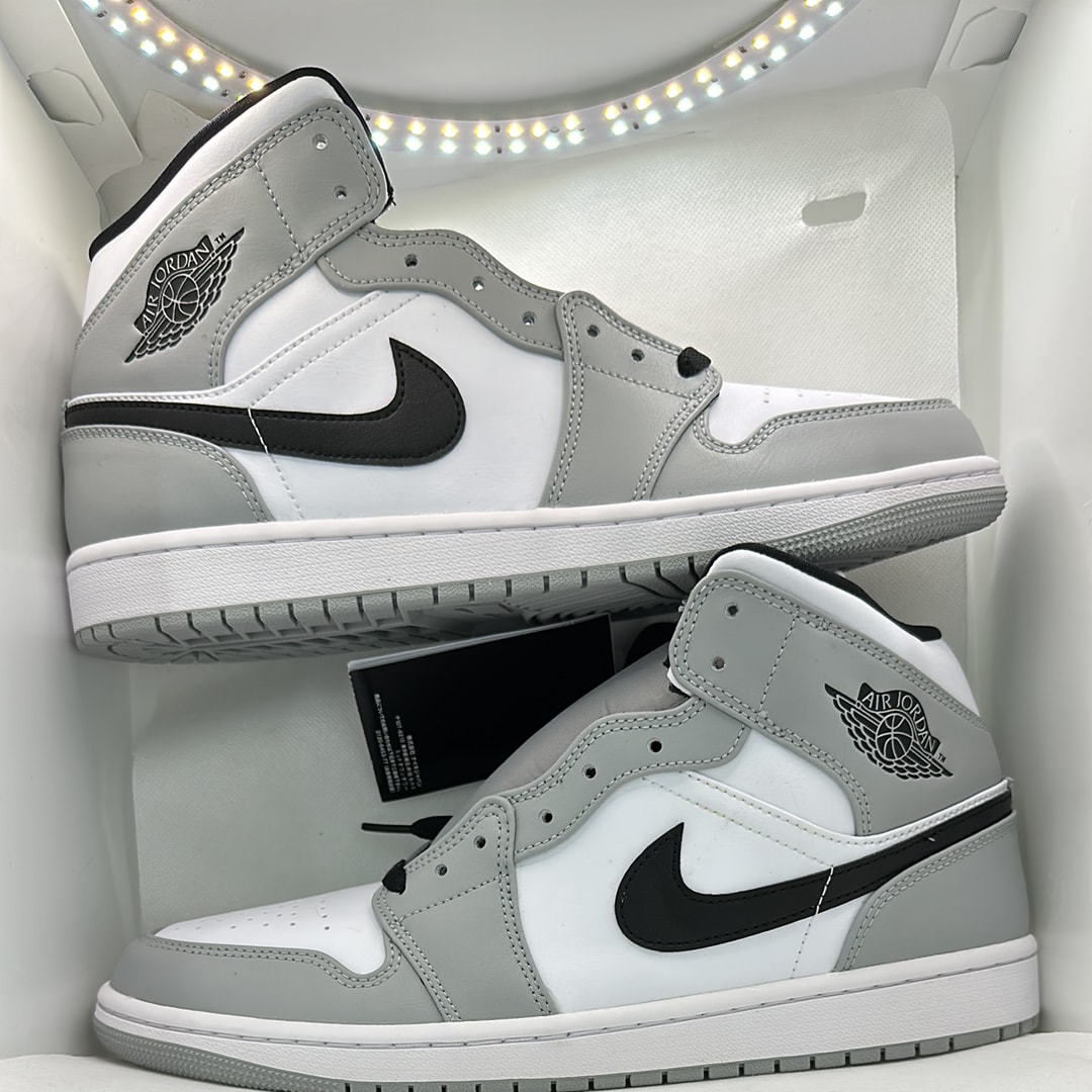 Nike Air Jordan 1 Mid "Light Smoke Grey/White/Black"