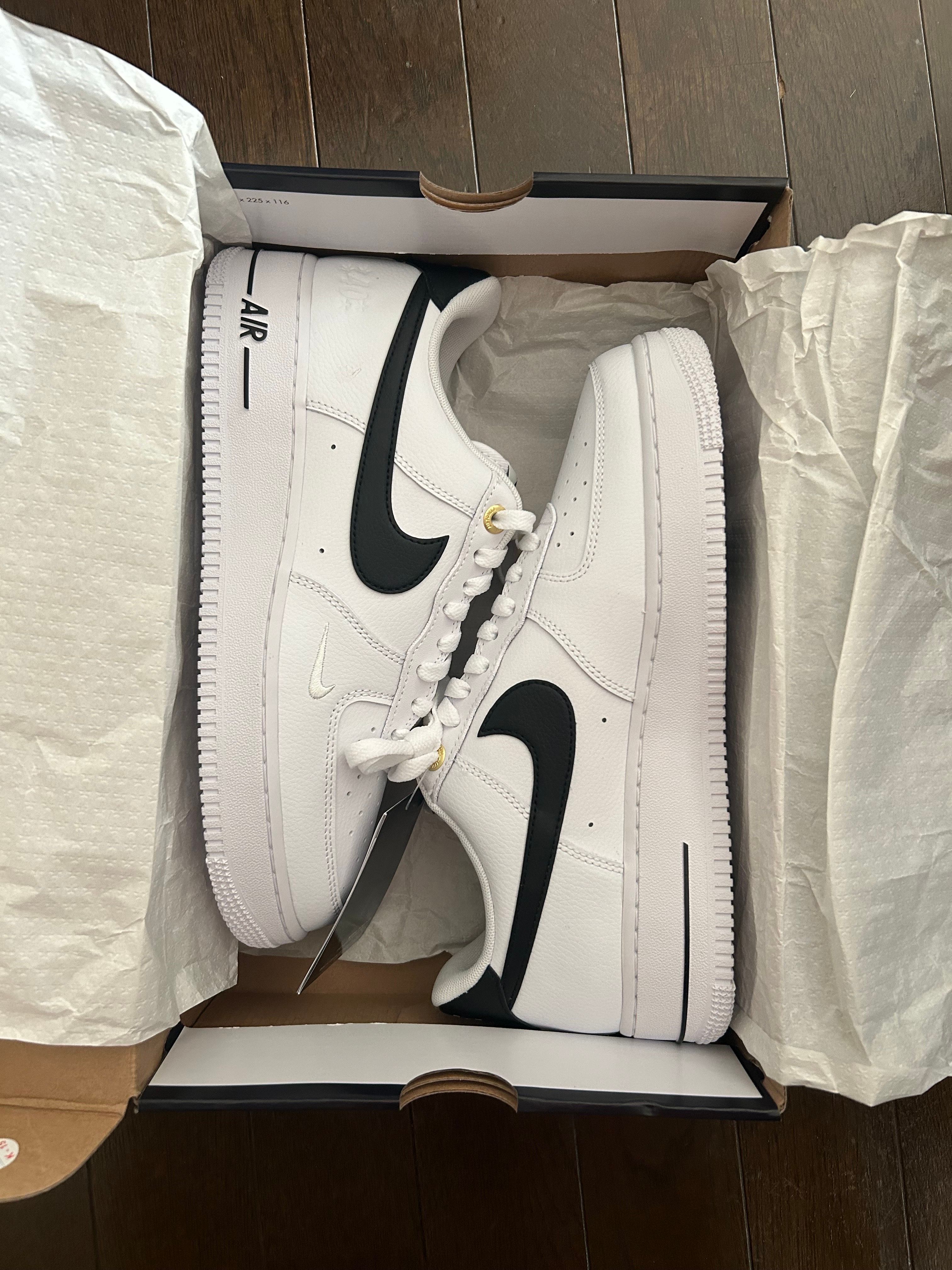 Nike Air Force 1 Low '07 LV8 40th Anniversary "Black/White-Metallic Gold"