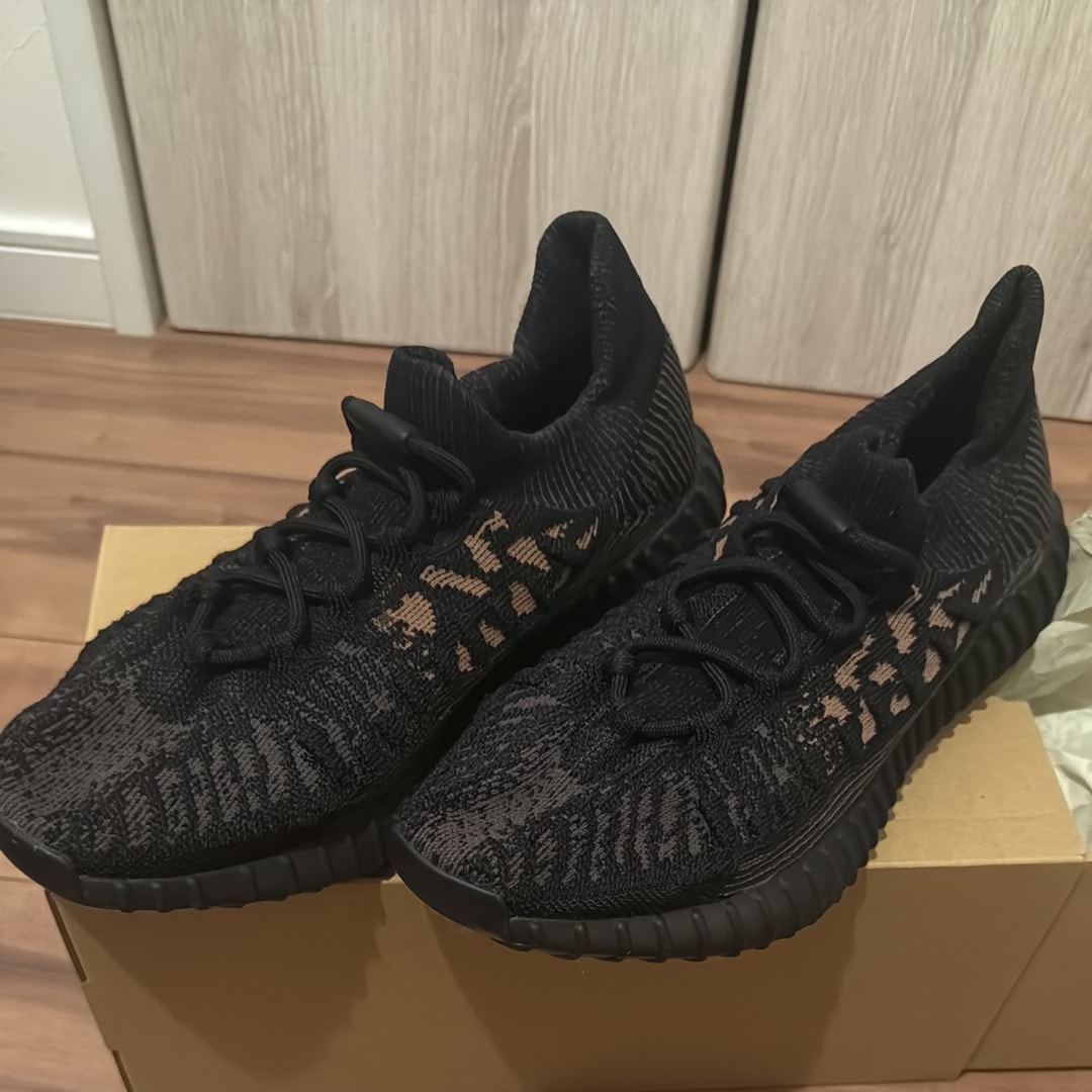 adidas YEEZY 350V2 CMPCT "Slate Carbon"