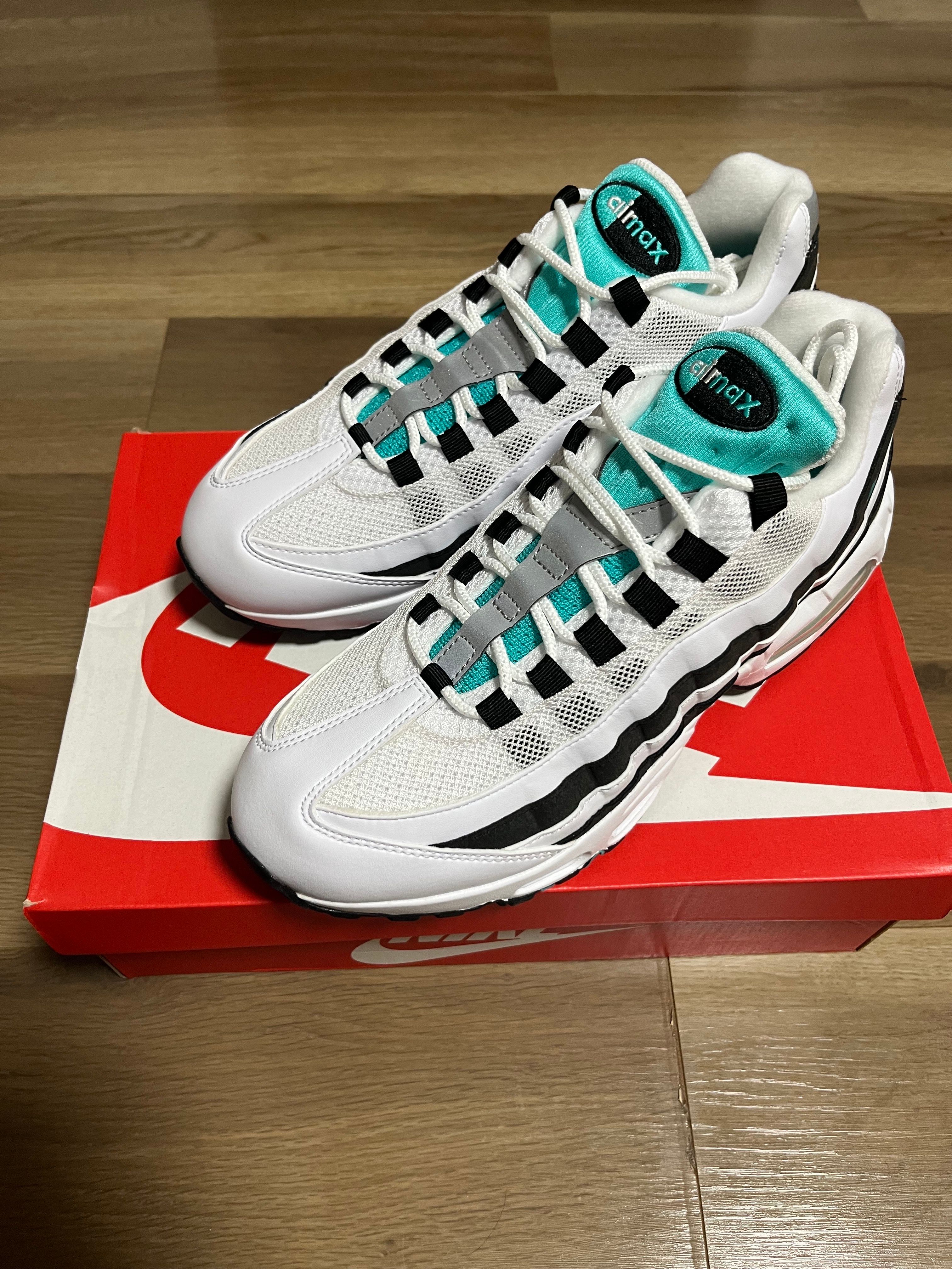 【極小】リーバイス　ナイキ　エアマックス95 ホワイト 24センチ 入手困難!! Nike Air Max 95 'White Silver' Men's (Nike