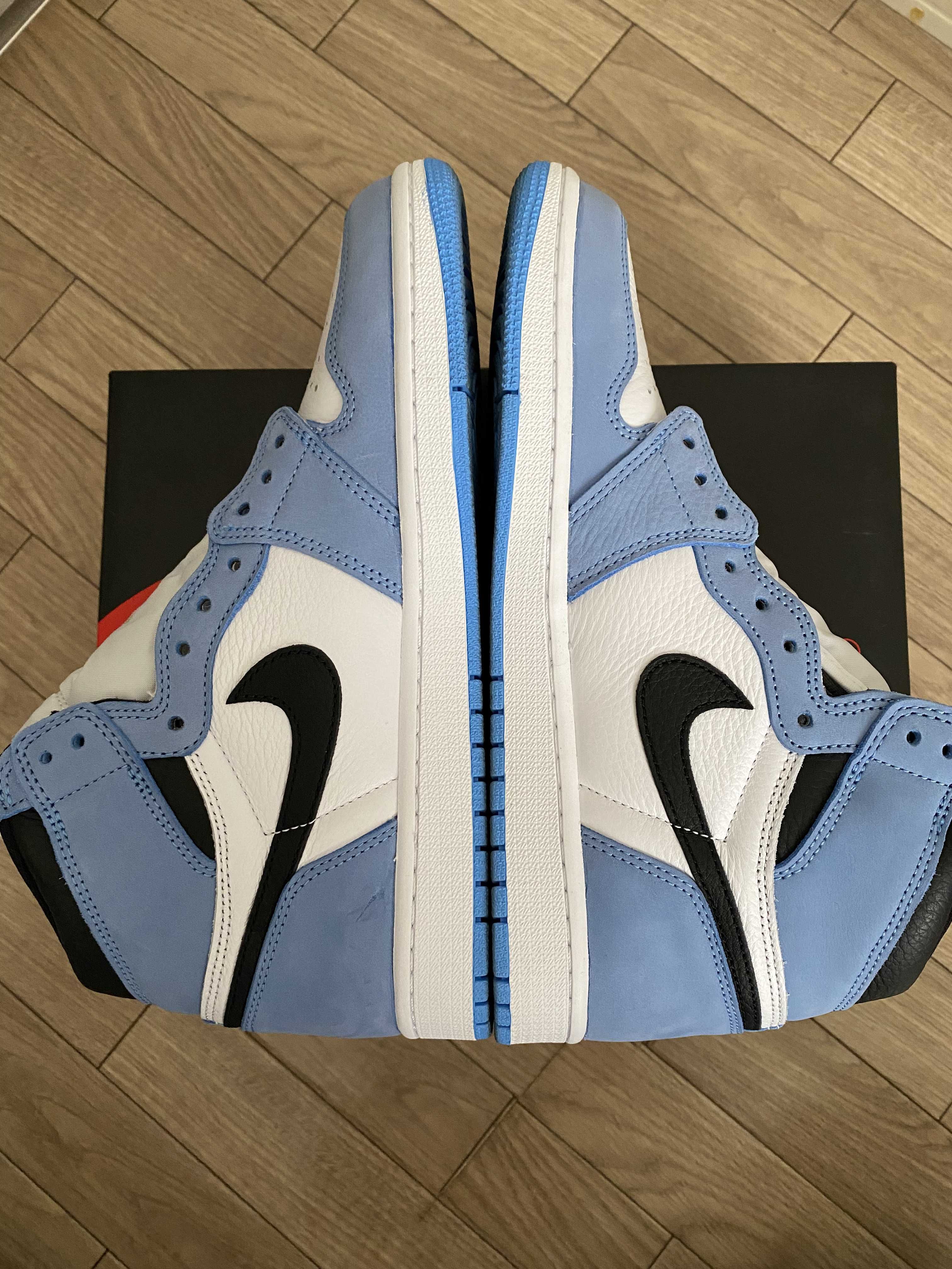 Nike Air Jordan 1 High OG "University Blue"