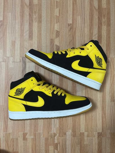 Nike Air Jordan 1 Retro Mid "New Love" (2017)