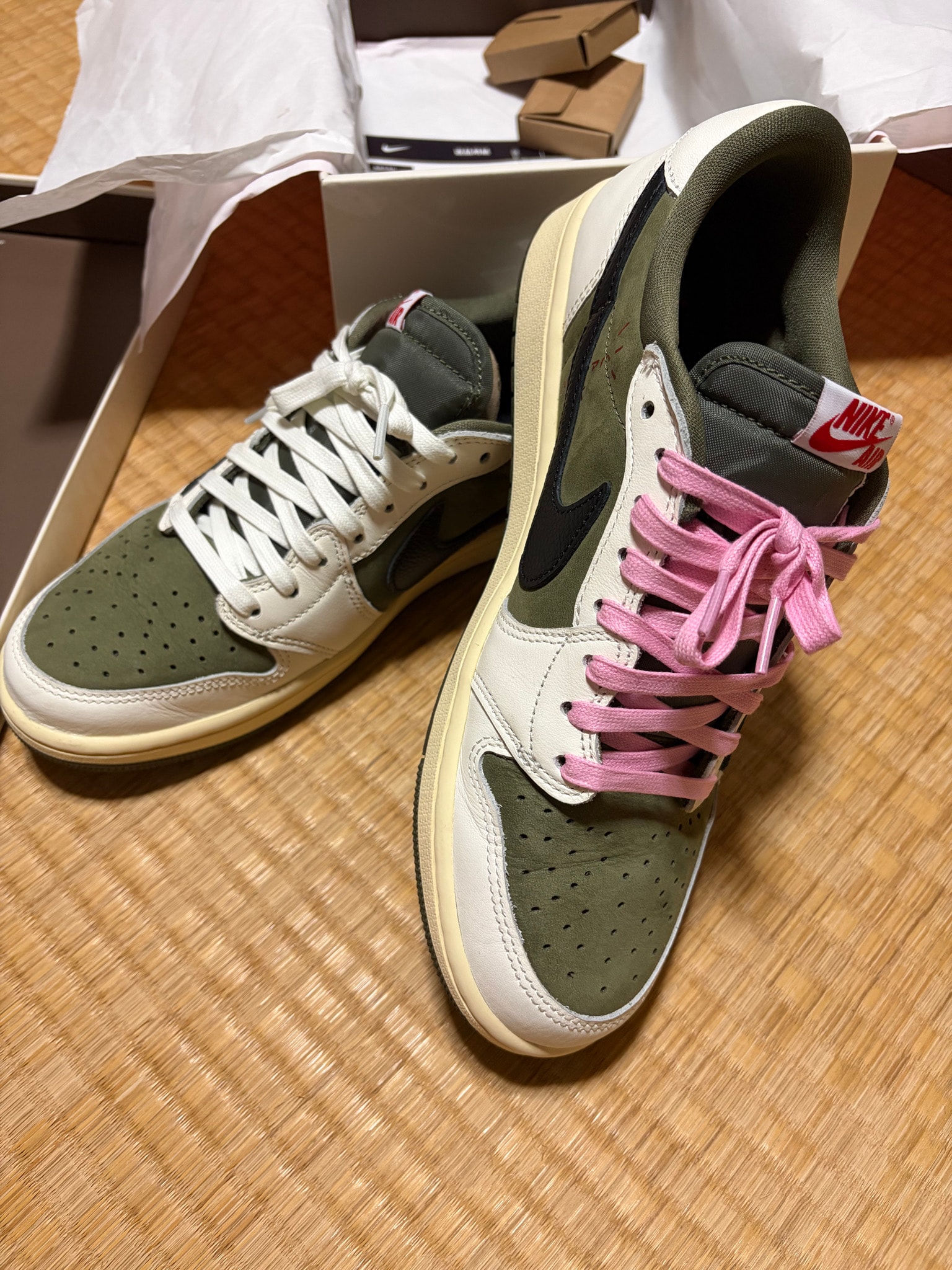 Travis Scott × Nike Air Jordan 1 Low OG SP "Reverse Olive"