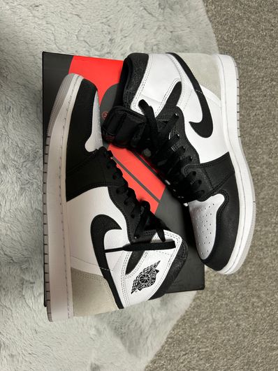 Nike Air Jordan 1 High OG "Bleached Coral"