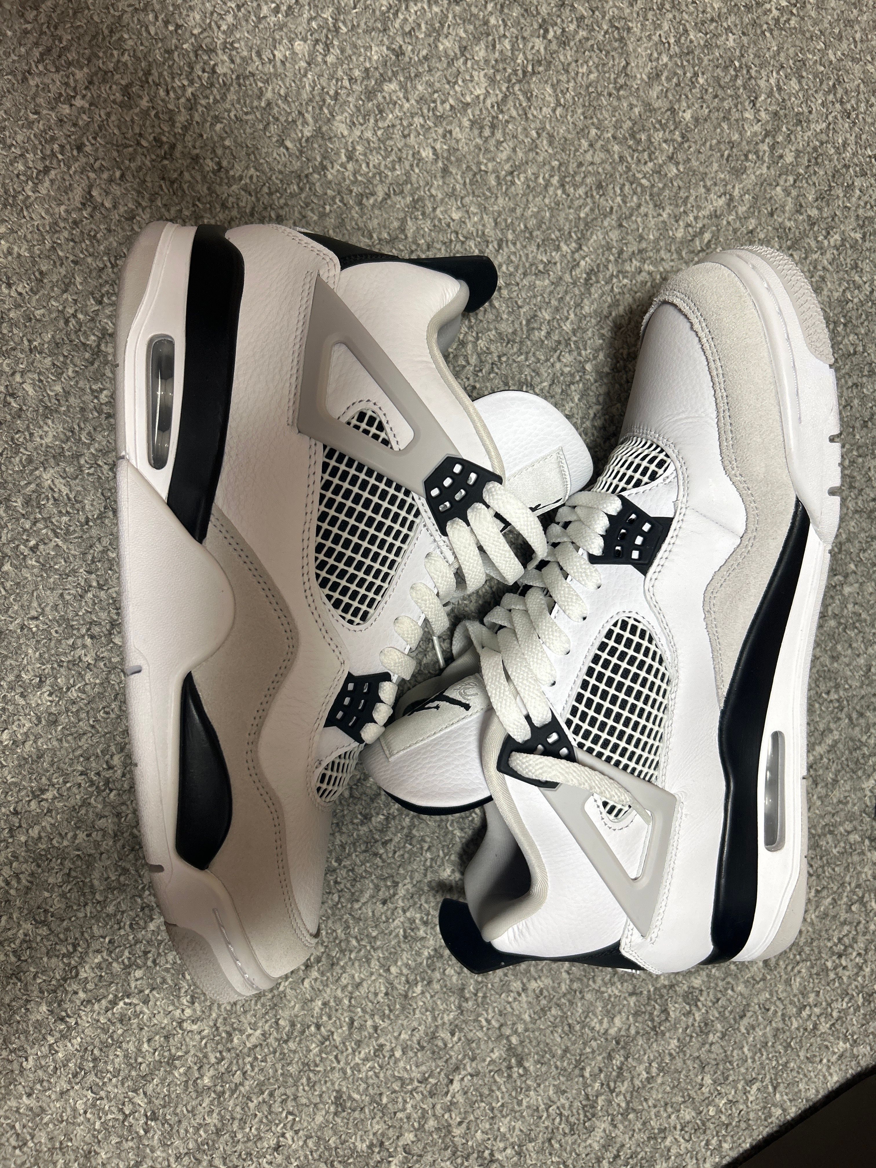 Nike Air Jordan 4 "Military Black"