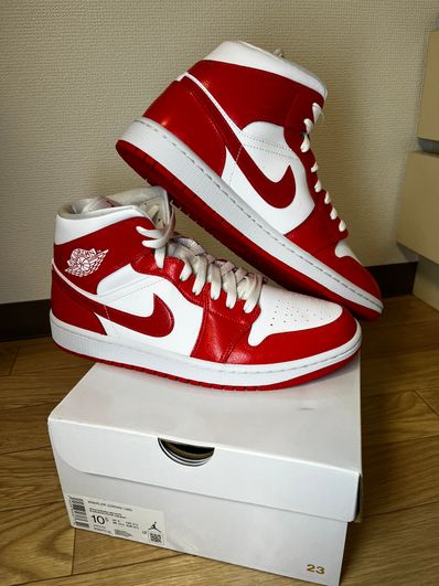 NIKE Women's AIR JORDAN 1 MID "WHITE/HABANERO RED"