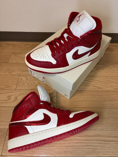 Nike Women's Air Jordan 1 Mid SE "Sail/Varsity Red/Team Red"