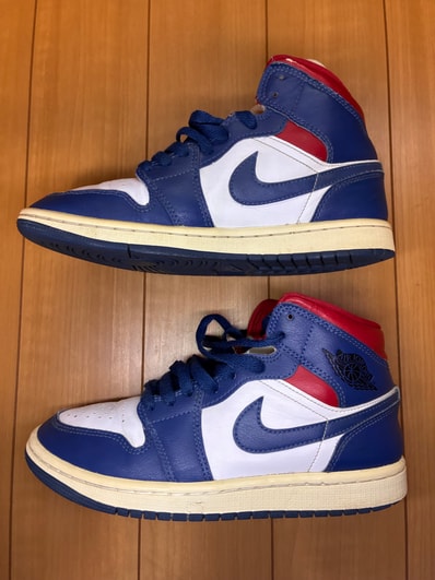 Nike Women's Air Jordan 1 Mid "French Blue"