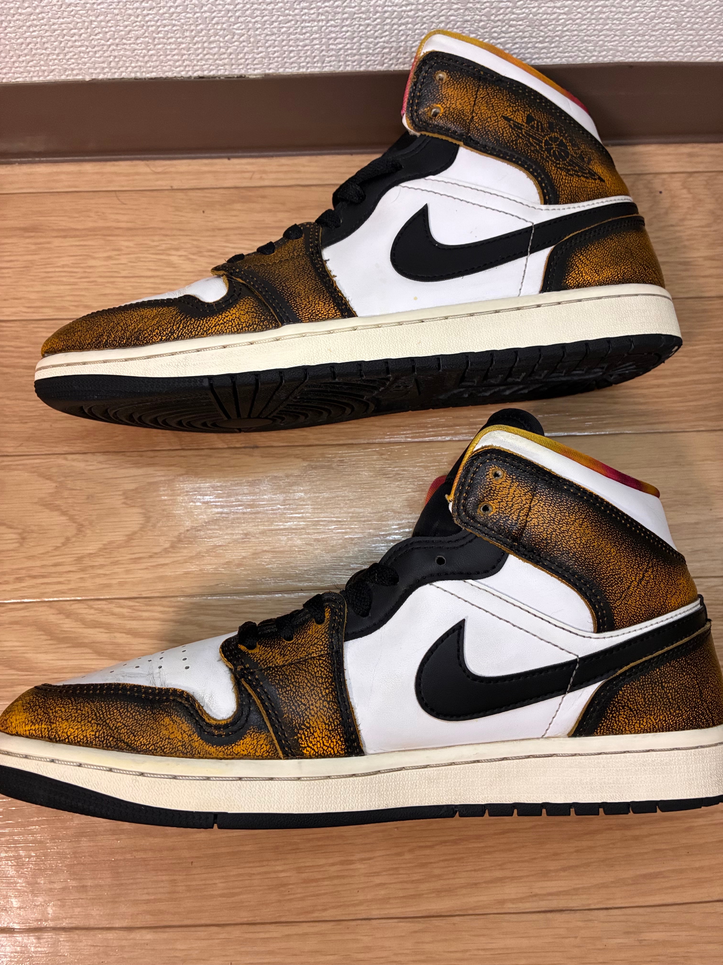 Nike Air Jordan 1 Mid "Wear Away"