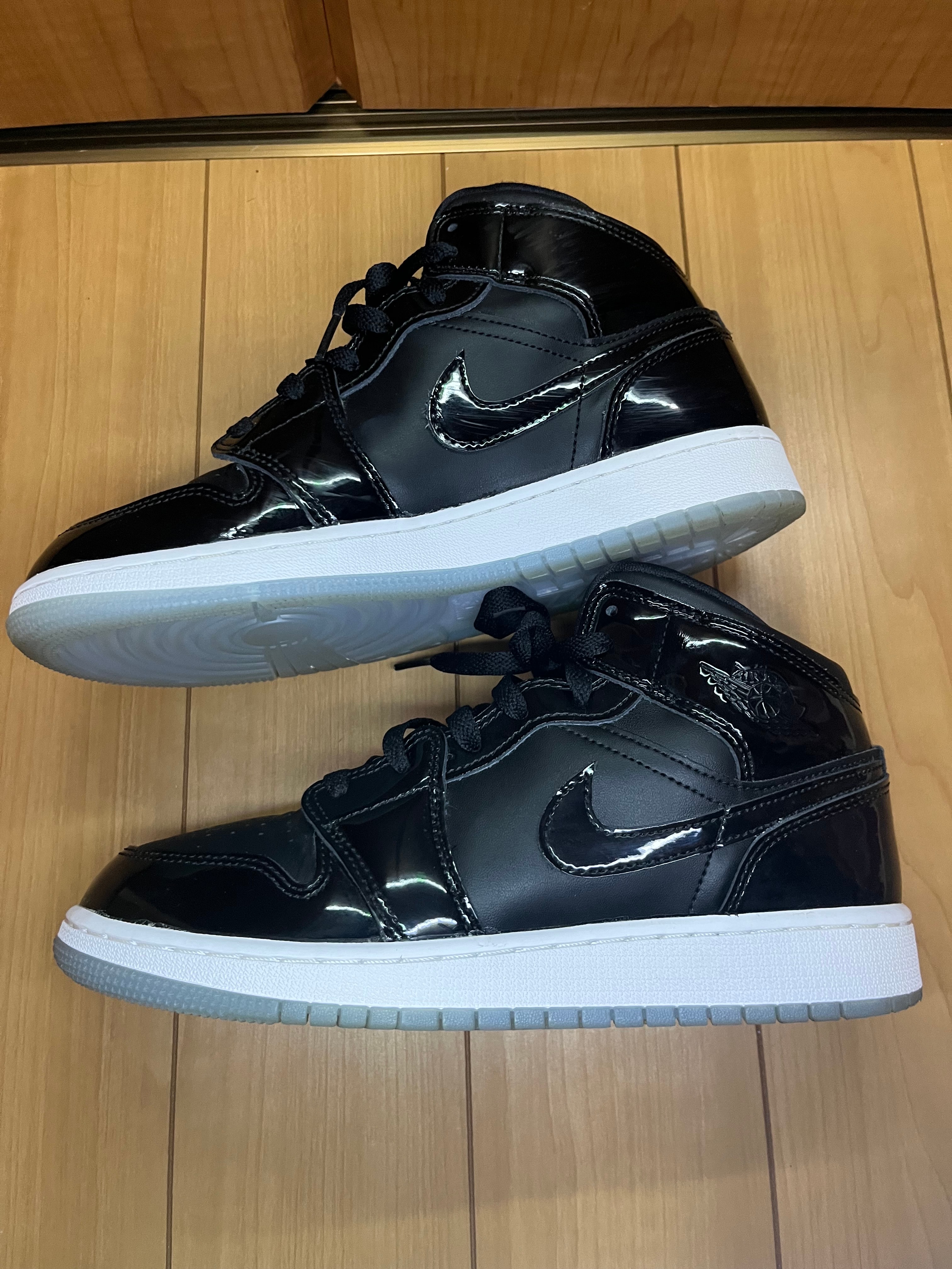 Nike GS Air Jordan 1 Mid "Space Jam"
