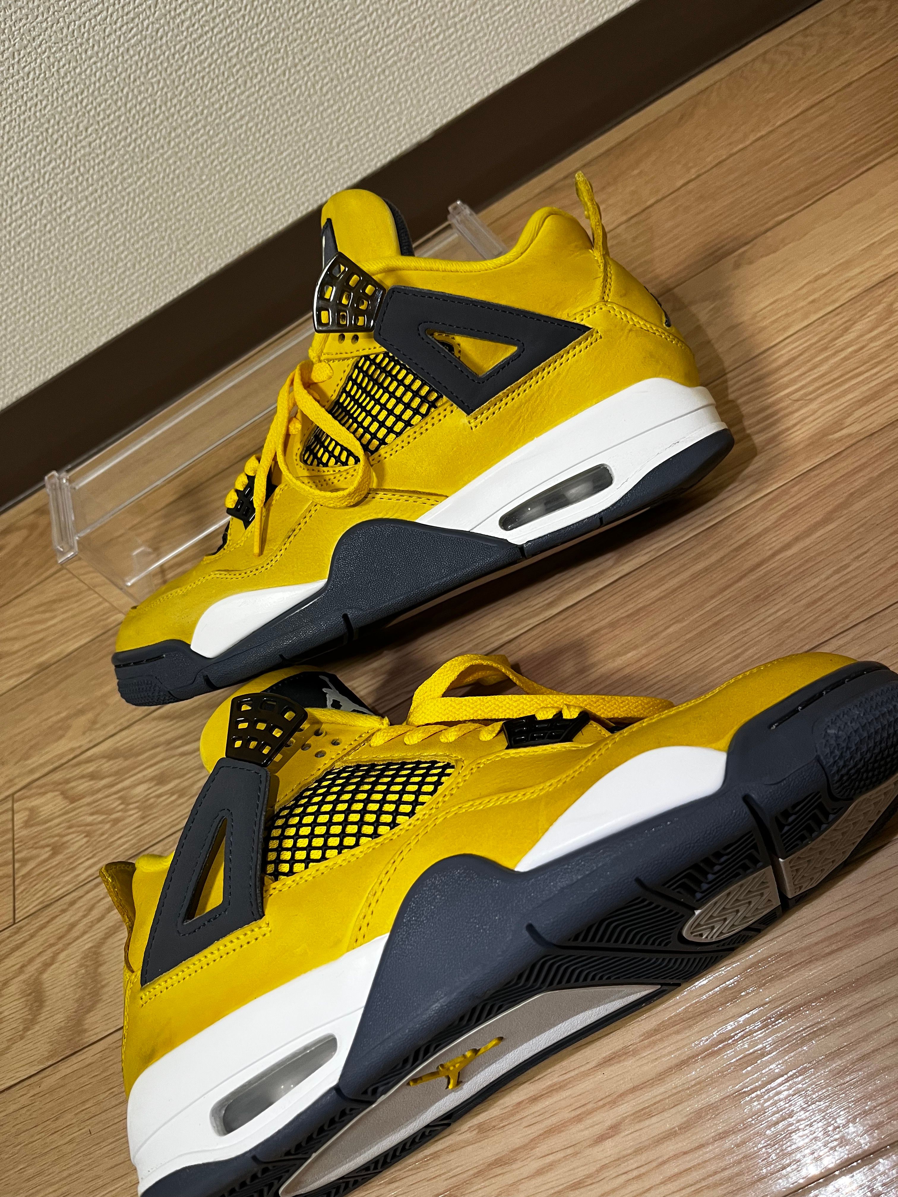 Nike Air Jordan 4 "Tour Yellow"