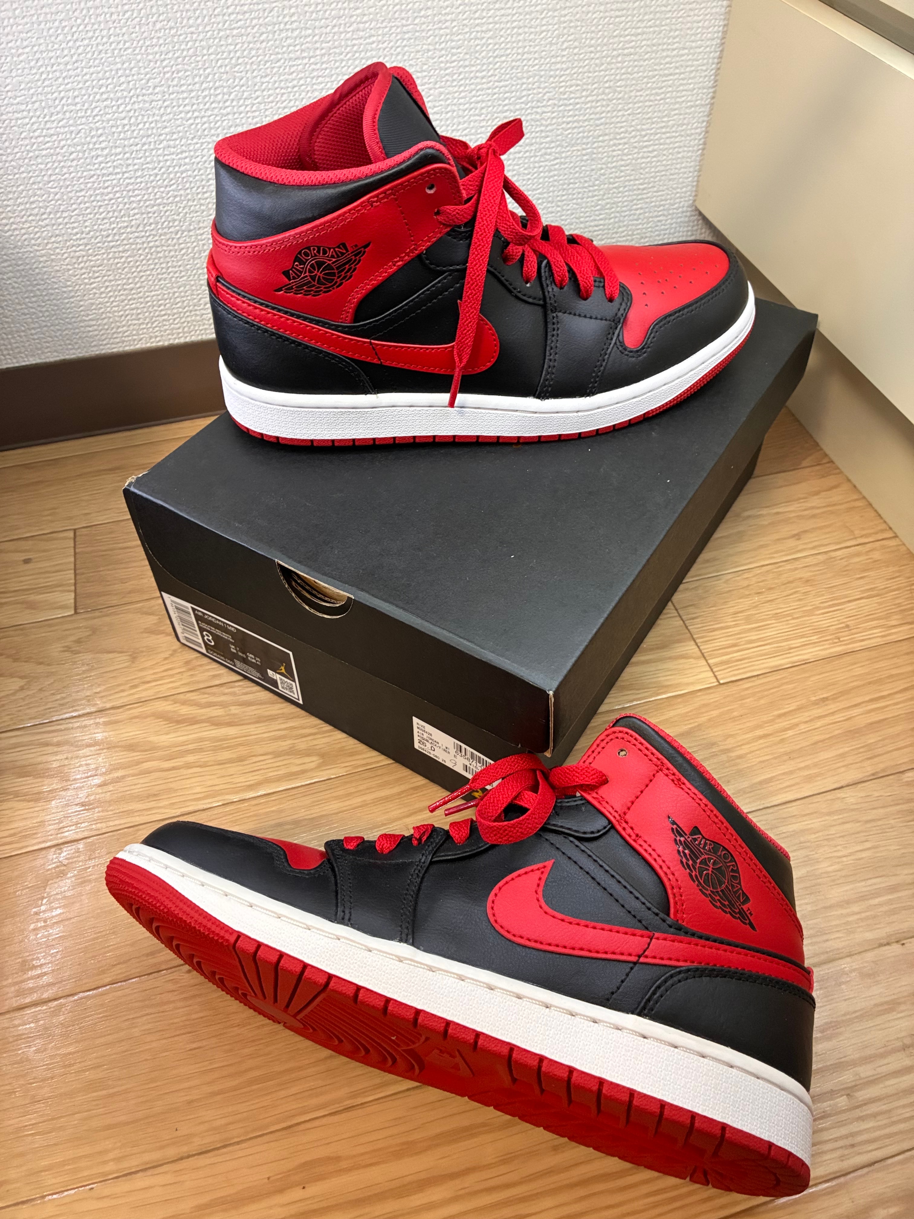 Nike Air Jordan 1 Mid "Bred Toe"