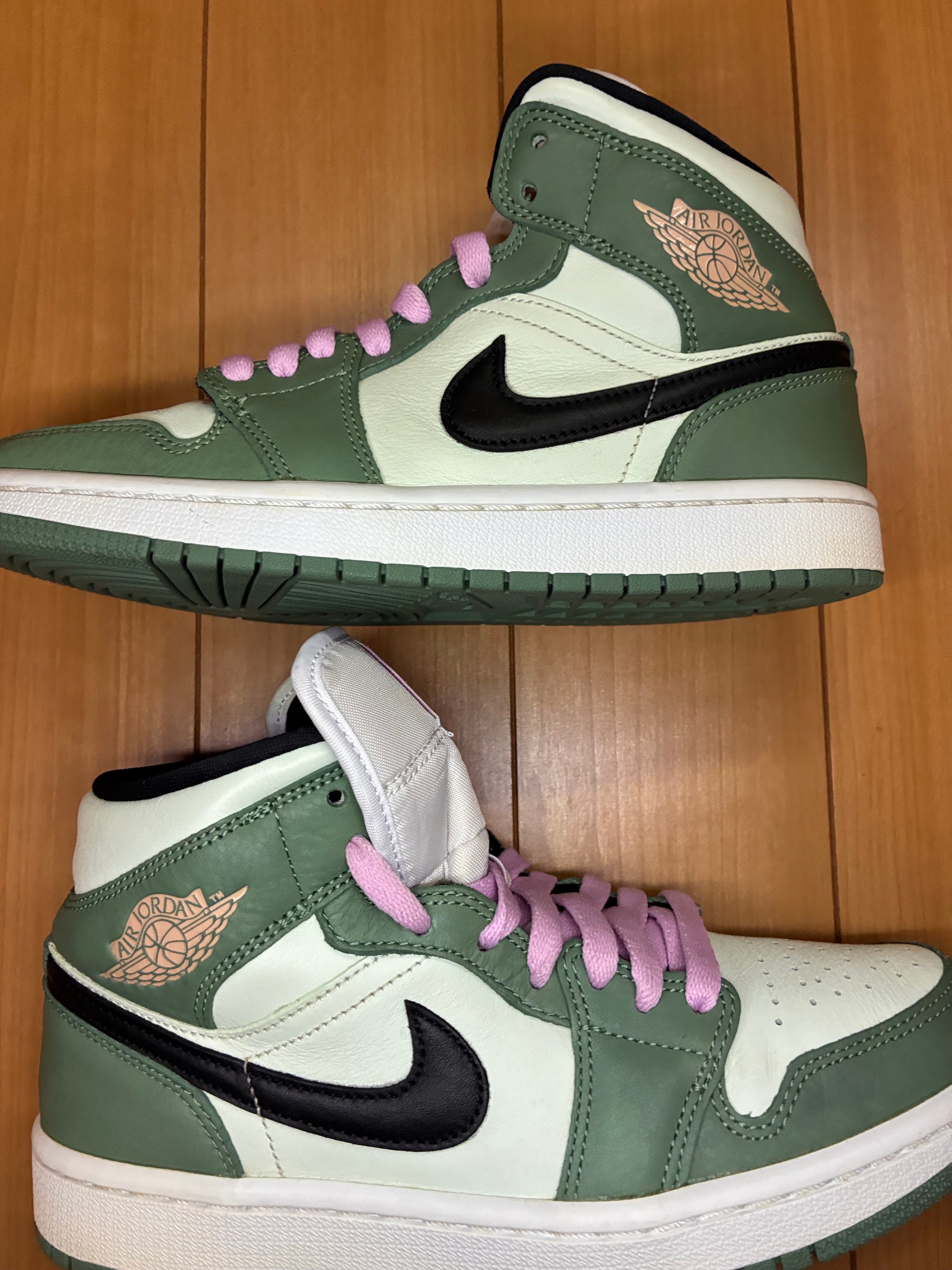 Nike Women's Air Jordan 1 Mid SE "Dutch Green"