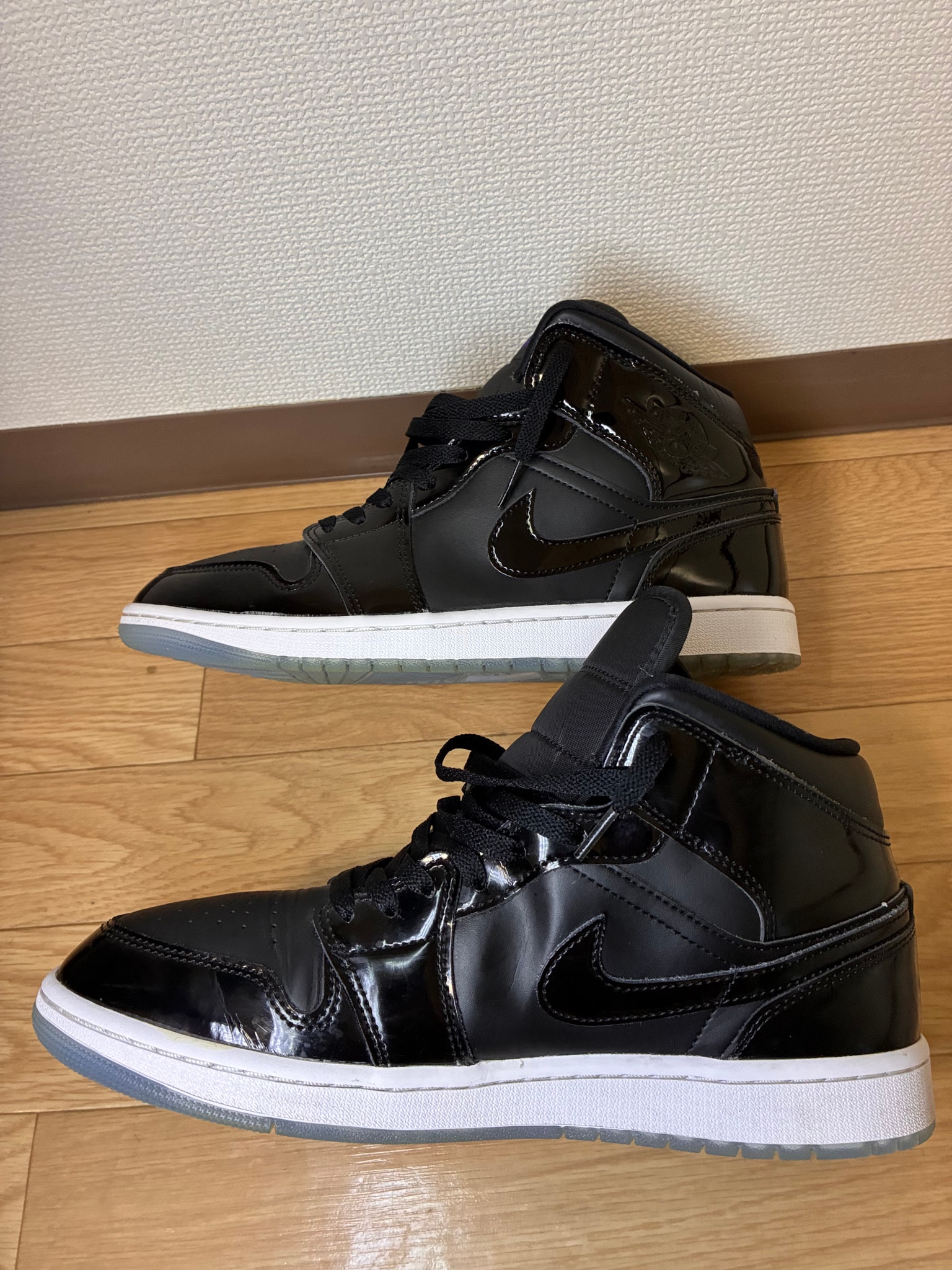 Nike Air Jordan 1 Mid "Space Jam"