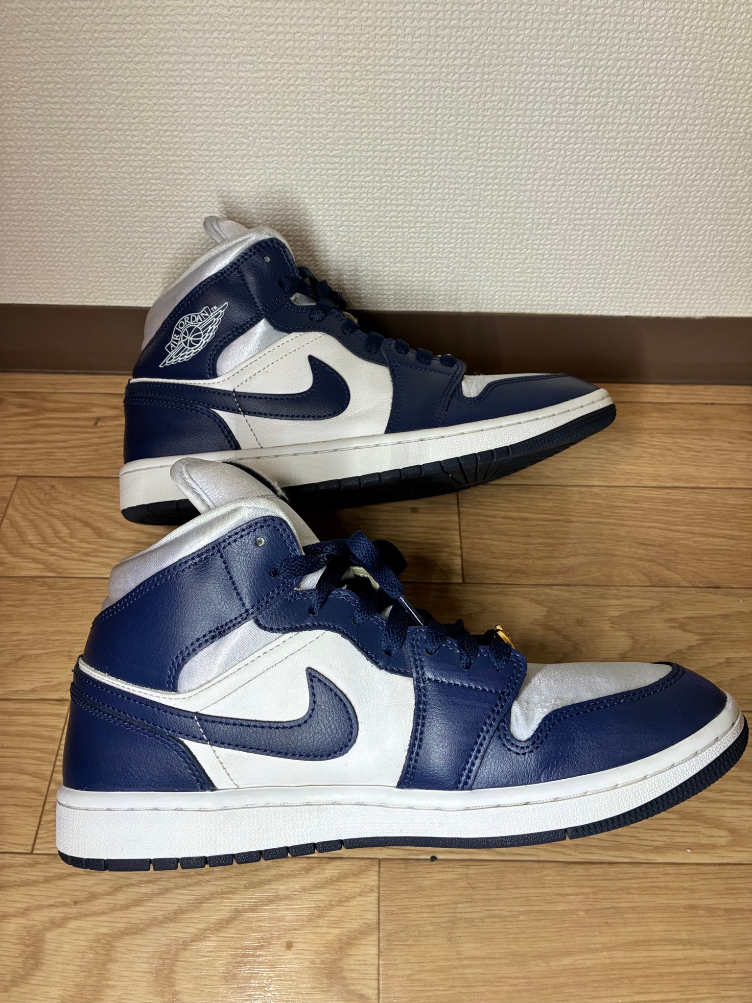 Nike Women's Air Jordan 1 Mid "Football Grey/Mid Night Navy"