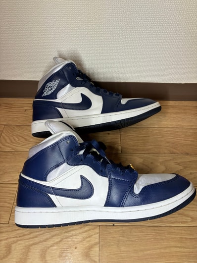 Nike Women's Air Jordan 1 Mid "Football Grey/Mid Night Navy"