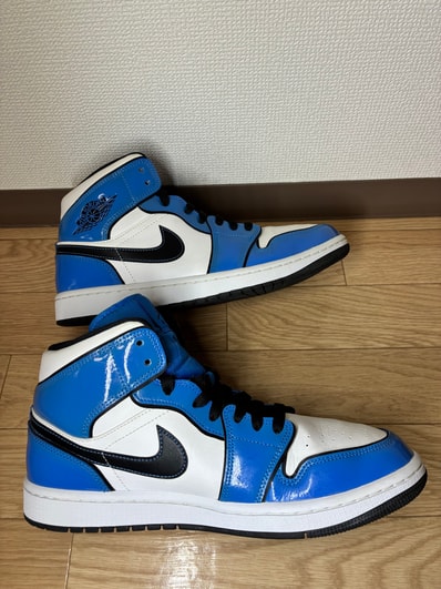 Nike Air Jordan 1 Mid SE "Signal Blue"