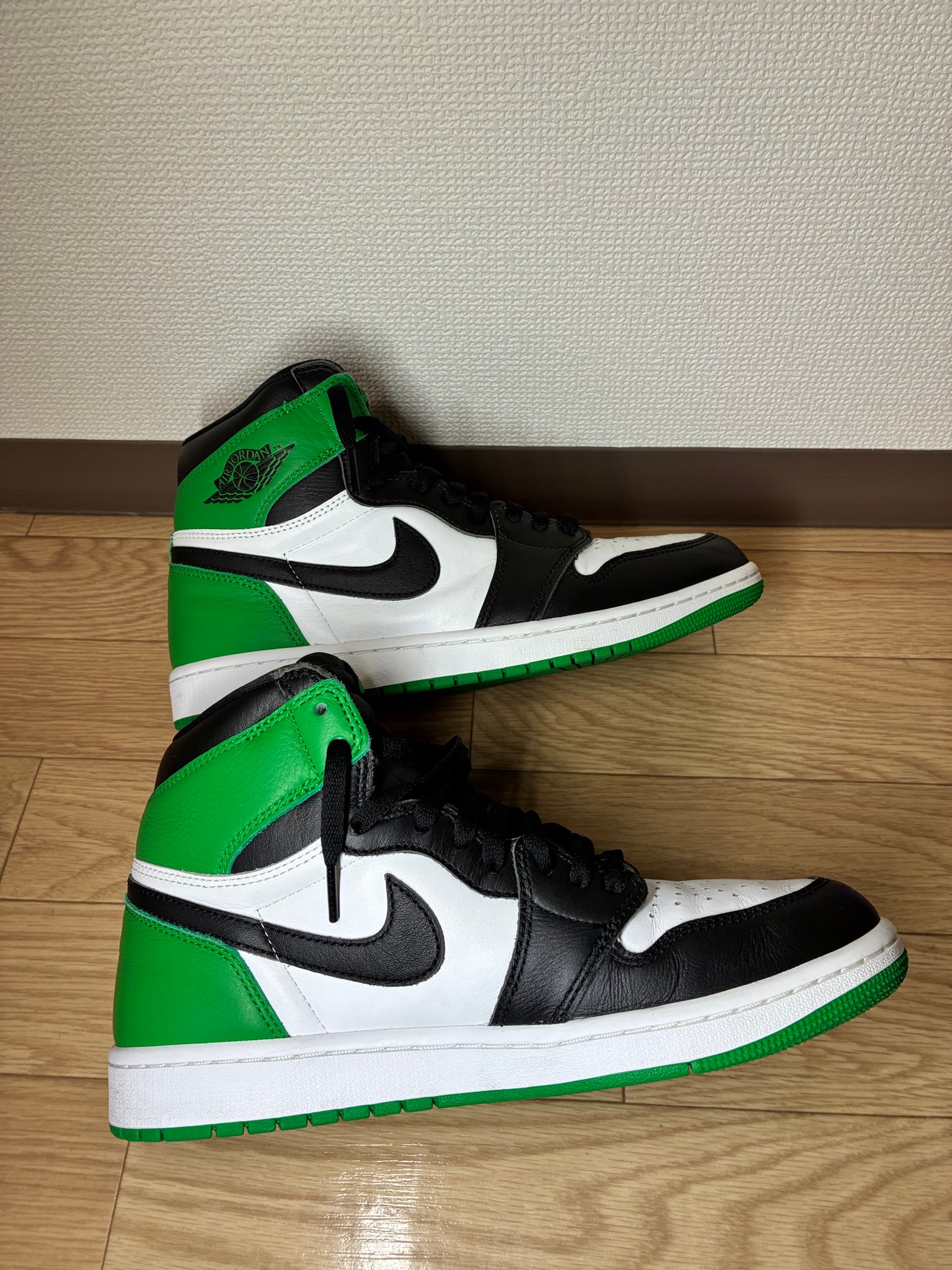 Nike Air Jordan 1 Retro High OG "Celtics/Black and Lucky Green" (2023)